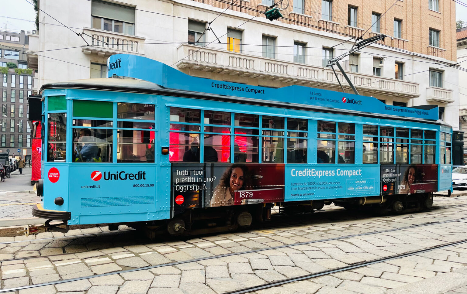 affissioni dinamiche tram milano